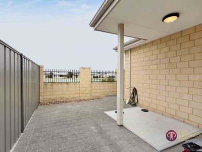 9 / 14 Carbine Bend, Byford