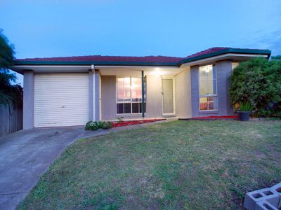 16 Sandhurst Mews, Hampton Park