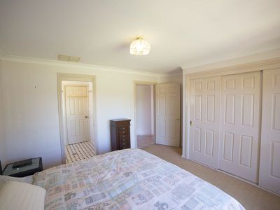 61 Websdale Drive, Dubbo