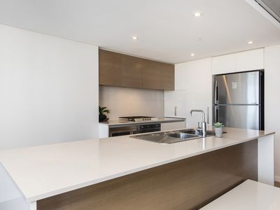 701 / 96 Bow River Crescent, Burswood