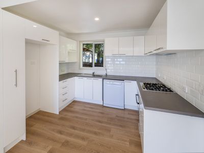 41 Ocean View Road, Arrawarra Headland