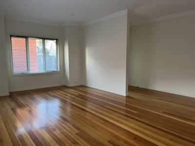 2 / 19 Marshall Street, Newtown