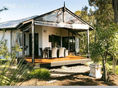 4 Chantilly St, Urangan