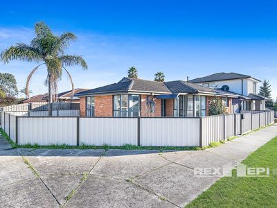 13 Cairns Road, Hampton Park