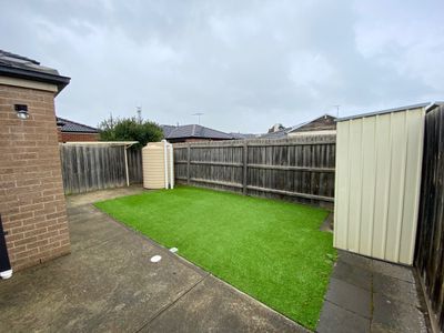 1 / 12 Montana Drive, Werribee
