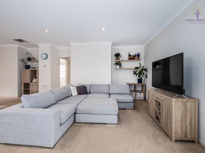 93 Tristania Drive, Point Cook