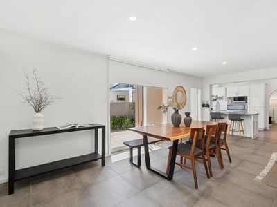 8 Grantley Avenue, Daw Park