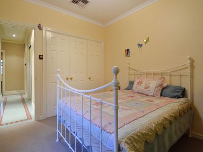 140 Bourke Street, Piccadilly