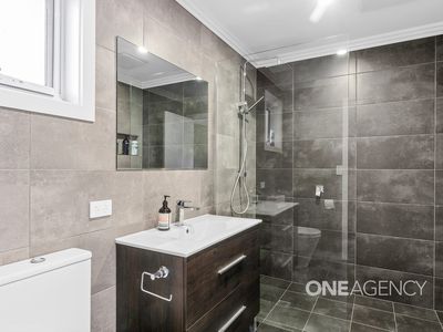 9B Mattes Way, Bomaderry