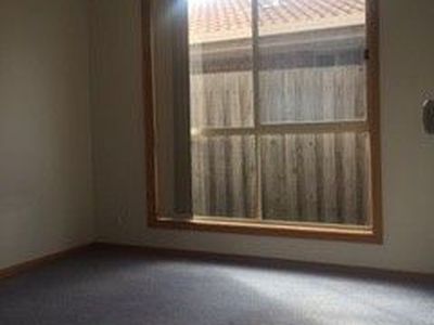 1/4 Fell Court, Altona Meadows