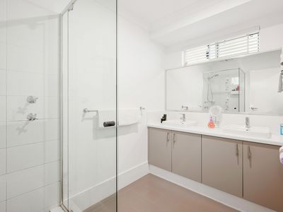 5 Binomial Way, Piara Waters