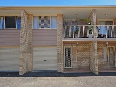 3 / 33 King Street, Urangan