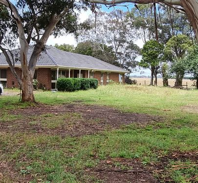 2090 BALLARTO ROAD, Clyde