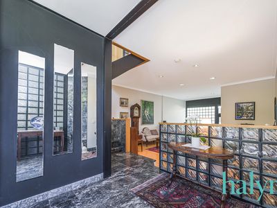 27 Tully Road, East Perth