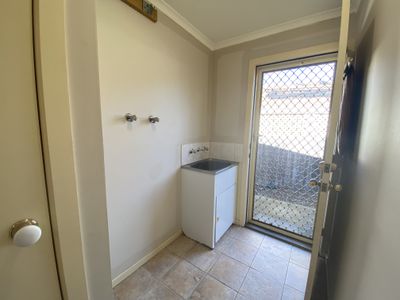 2 / 24 Coolabah Crescent, Hoppers Crossing