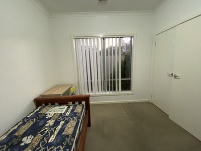 2 / 7 Bilbao Way, Point Cook