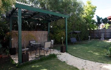 6 Grange Circuit, Beaconsfield