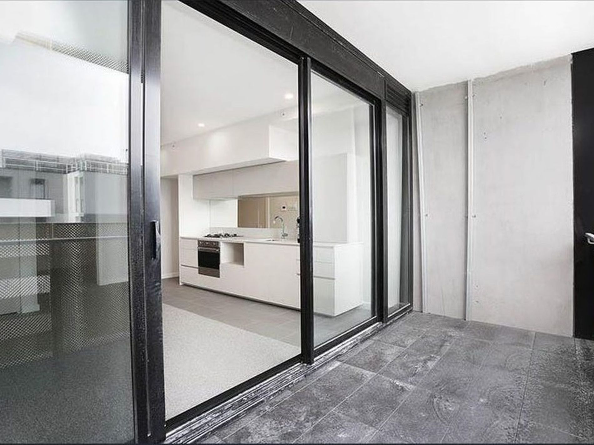 704 / 879-881 Dandenong Road, Malvern East