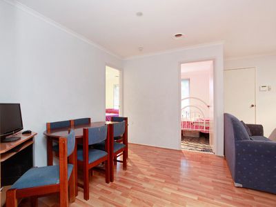 108 Oaktree Drive, Hampton Park