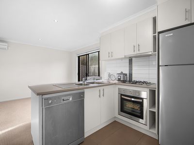9 / 25 Deutgam Street, Werribee