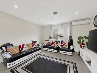 8 Light Fingers Street, Kurunjang