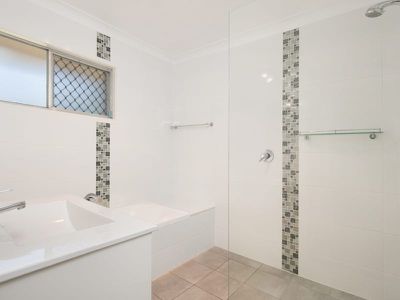 8 Nioka Street, Rochedale South