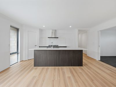 97 Willowdale Promenade, Piara Waters