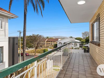 1 / 15 Wooloowin Avenue, Wooloowin