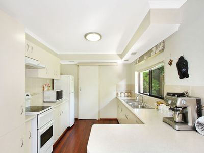 15 Peterborough Avenue, Lake Illawarra