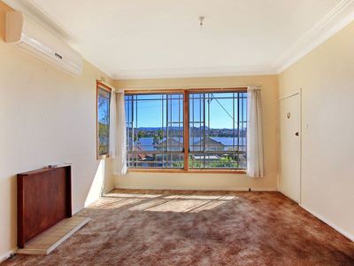 27 Lakeview Parade, Primbee