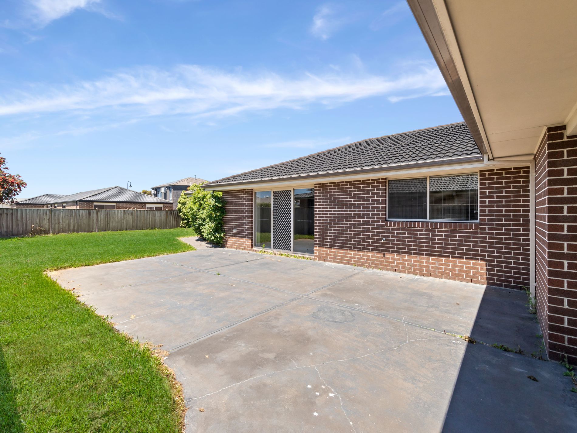 4 Dan Morgan Drive, Cranbourne East