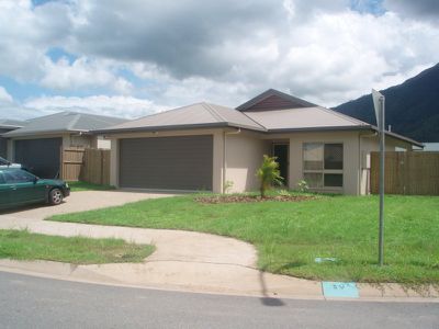 2 Timberlea Drive East, Bentley Park