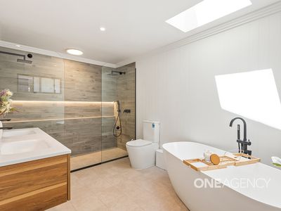 85 Iola Avenue, Farmborough Heights