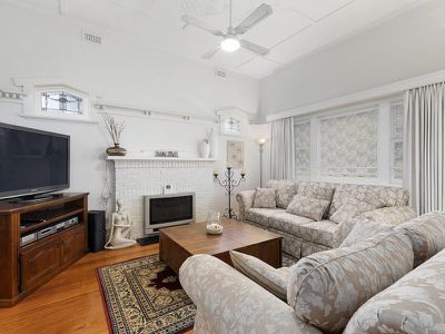 9 The Avenue, Seymour