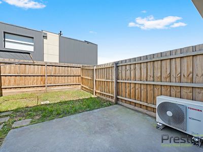 4 Modena Place, Cranbourne West