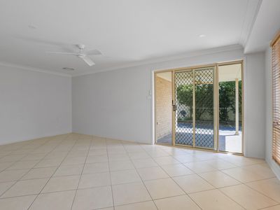 238 Warnervale Rd, Hamlyn Terrace