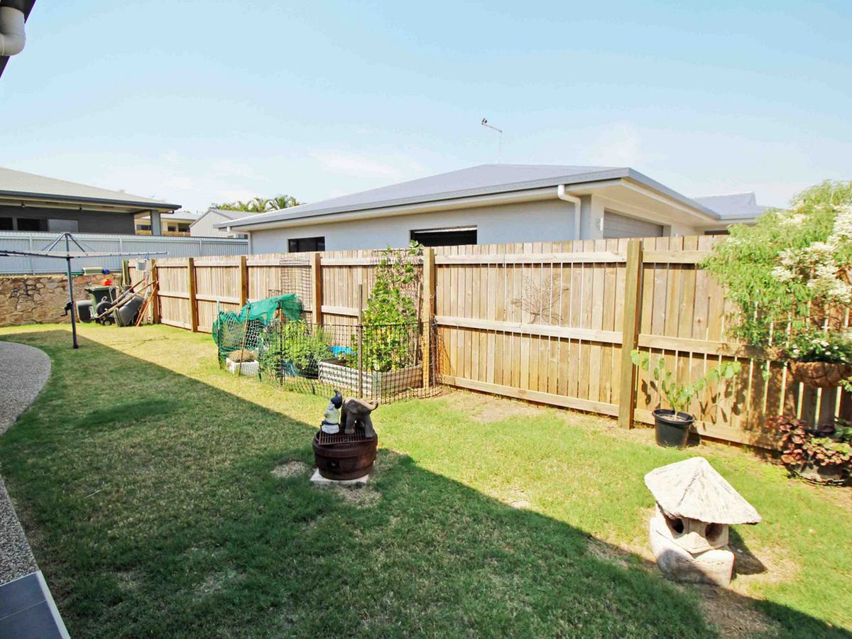1 / 28 GARGAN LANE, Atherton