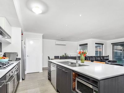 28 Canunda Way, Tarneit