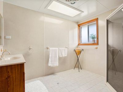 2 Ritchie Crescent, Horsley