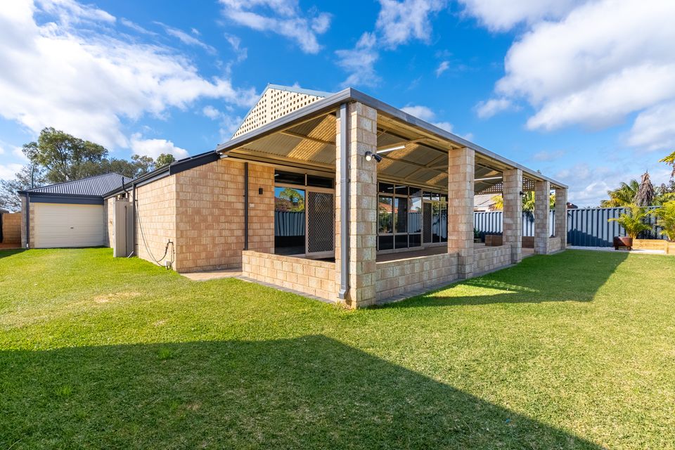 42 Achiever Avenue, Port Kennedy