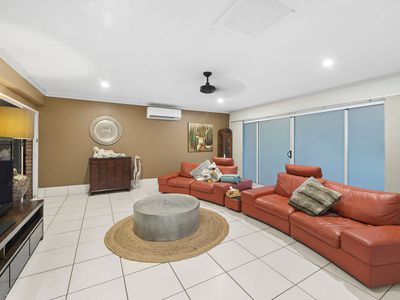 32 Maui Crescent, Oxenford