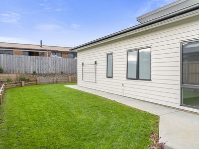 2 / 3 Ashy Way, Huonville