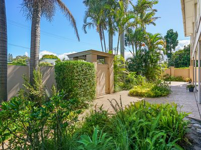 9 Clark Street, Biggera Waters