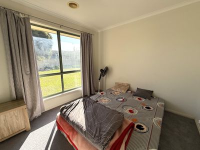 2 Gundaline Court South, Griffith
