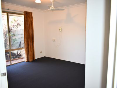 1 / 24 Ramsdale Street, Doubleview