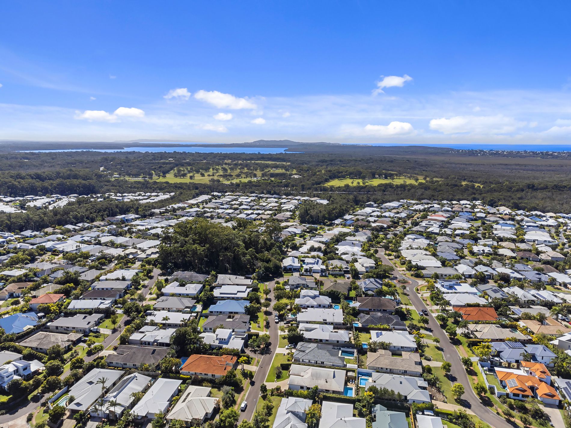 10 Maddens Crescent, Peregian Springs