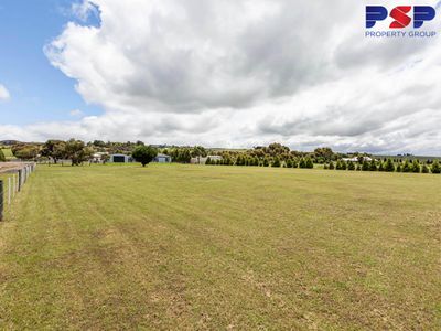 20 Viewbay Court, Lovely Banks
