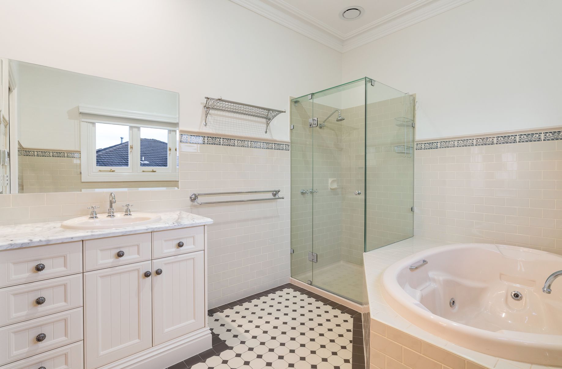 8 Arbroath Court, Greenvale