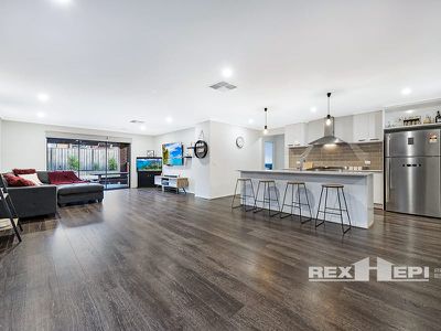42 Deoro Parade, Clyde North