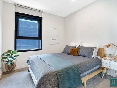 313 / 9 Village Avenue, Brunswick East